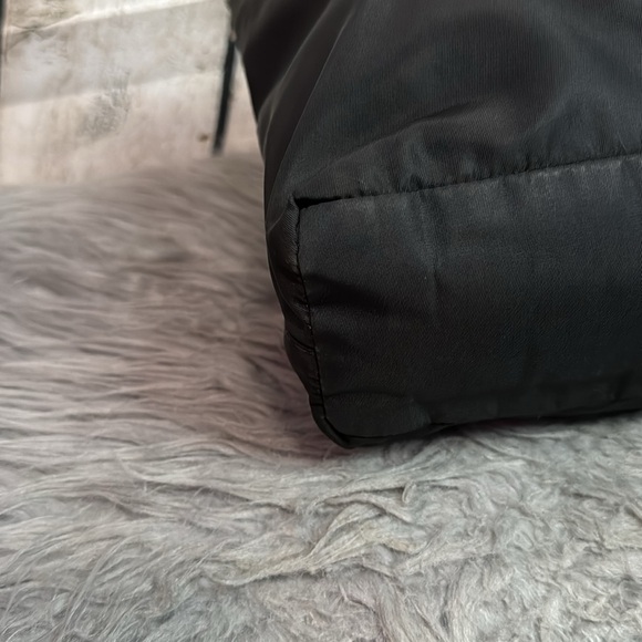 PRADA - Shoulder Bag - Picture 4 of 11